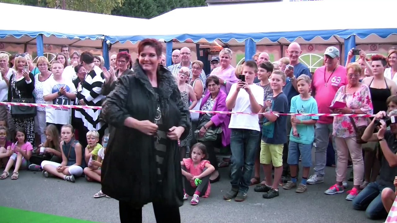 Modenschau Boutique Froschkönigin