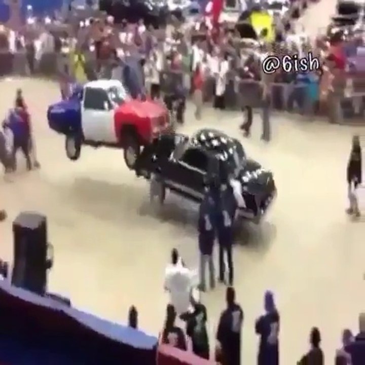 Crazy Jumping Cars