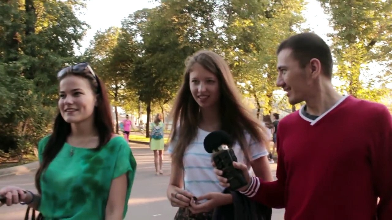 Что возбуждает девушек в парнях? Опрос девушек на улицах.
