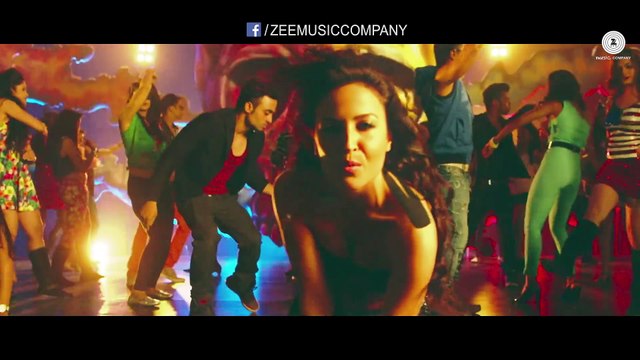 Bam Bam - Kis Kisko Pyaar Karoon - Kapil Sharma - Elli Avram - Dr. Zeus - Kaur B - YouTube