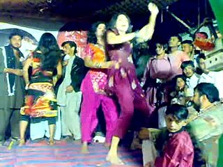 Karachi Hot Girls Mujra on Pakistani Punjabi Song New 2016