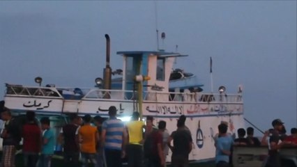 غرق قارب يقل 600 مهاجر قبالة السواحل المصرية