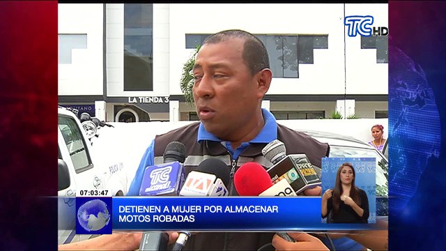 Detienen a mujer por almacenar motos robadas