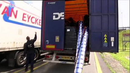 Спасаясь от мигрантов, Европа возводит стены