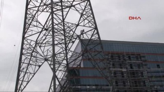 Evlendirme Programına Kabul Edilmeyince Yüksek Gerilim Hattına Çıktı