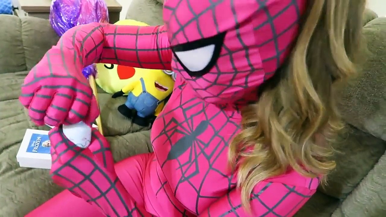 Spider-Man & Frozen Elsa vs Joker w_ Pink Spidergirl & Jack Frost Funny PRANK DISASTER! -)-zrA8WzzRg4k 2