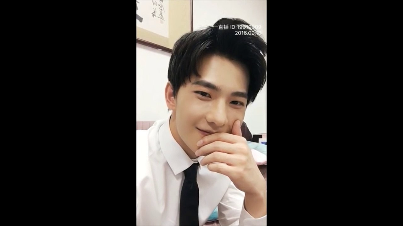 杨洋 2016自在Young生日会 后台一直播（修正版） Yang Yang Birthday Party 2016 Backstage Live (Reedited)