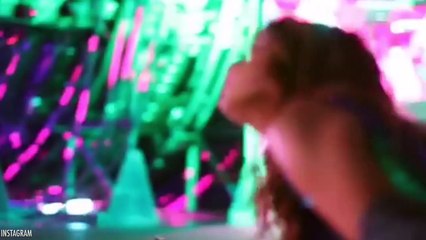 Selena Gomez Reveals Her Selfie Secrets & Favorite Photo App!