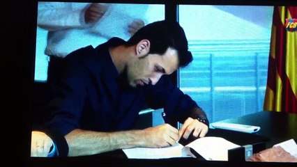 Sergio Busquets signa la renovació: " EL menu somni és retirar-me sl Barça"
