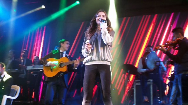 كارمن سليمان تغنى لولا الملامة لايف