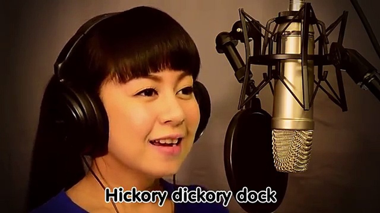 Hickory Dickory Dock  Family Sing Along
