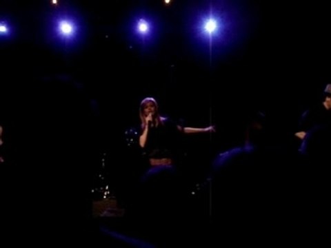 Najoua belyzel - Show case à paris