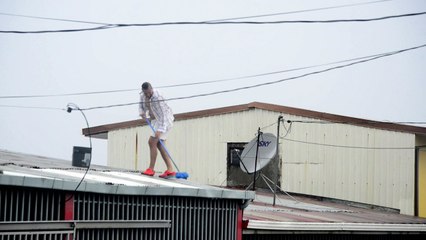 Volcán Turrialba de Costa Rica hace erupción de cuatro horas