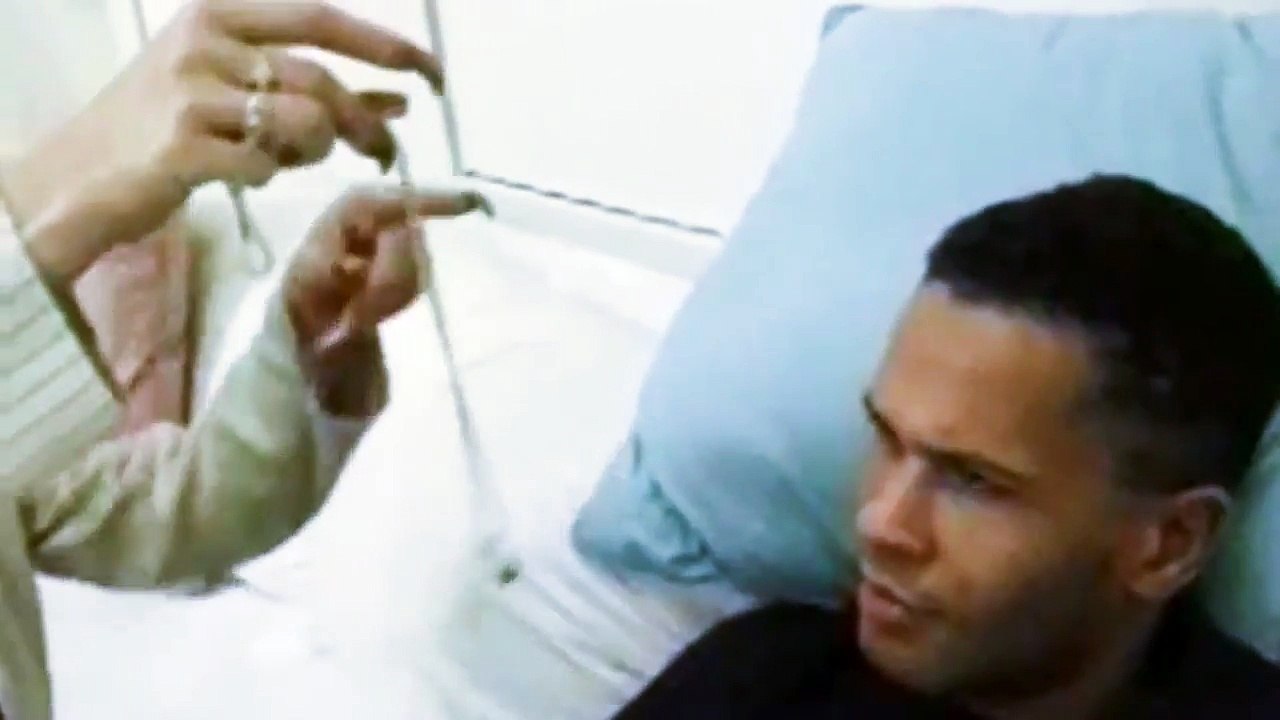 Lady psychologist hypnotized man with hypnosis