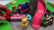 Play Doh Teletubbies Bacon and Egg Breakfast by Cookie Monster Chef