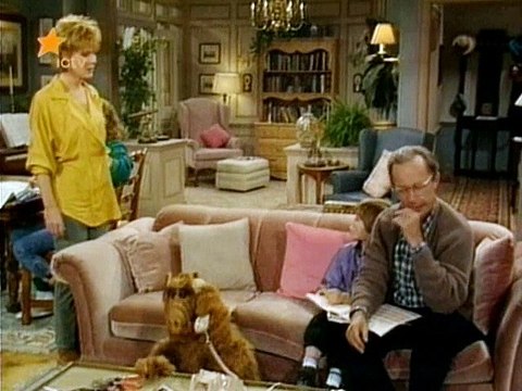 Альф. (український дубляж). Сезон 1 . Серія 6