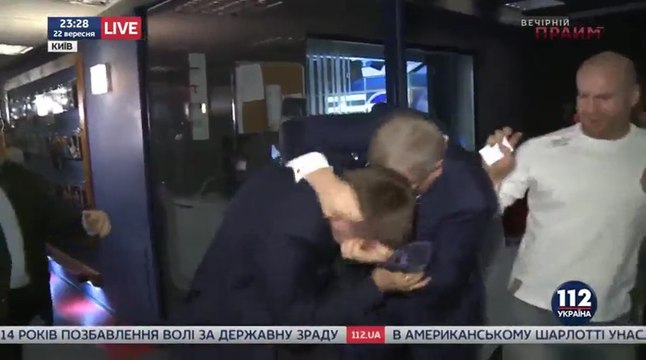 КРУТЯК! Парасюк подрался с Вилкулом после скандала в прямом эфире