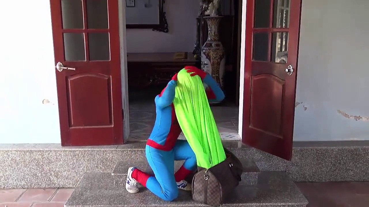 Fart in the mouth Joker haha Spiderman Frozen elsa vs Pinks SpiderGirl Superheroes Funny part 6