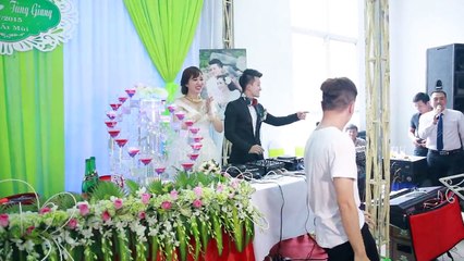 Đám cưới hạnh phúc nhất Vịnh Bắc Bộ