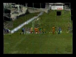 but de figo sur coup franc