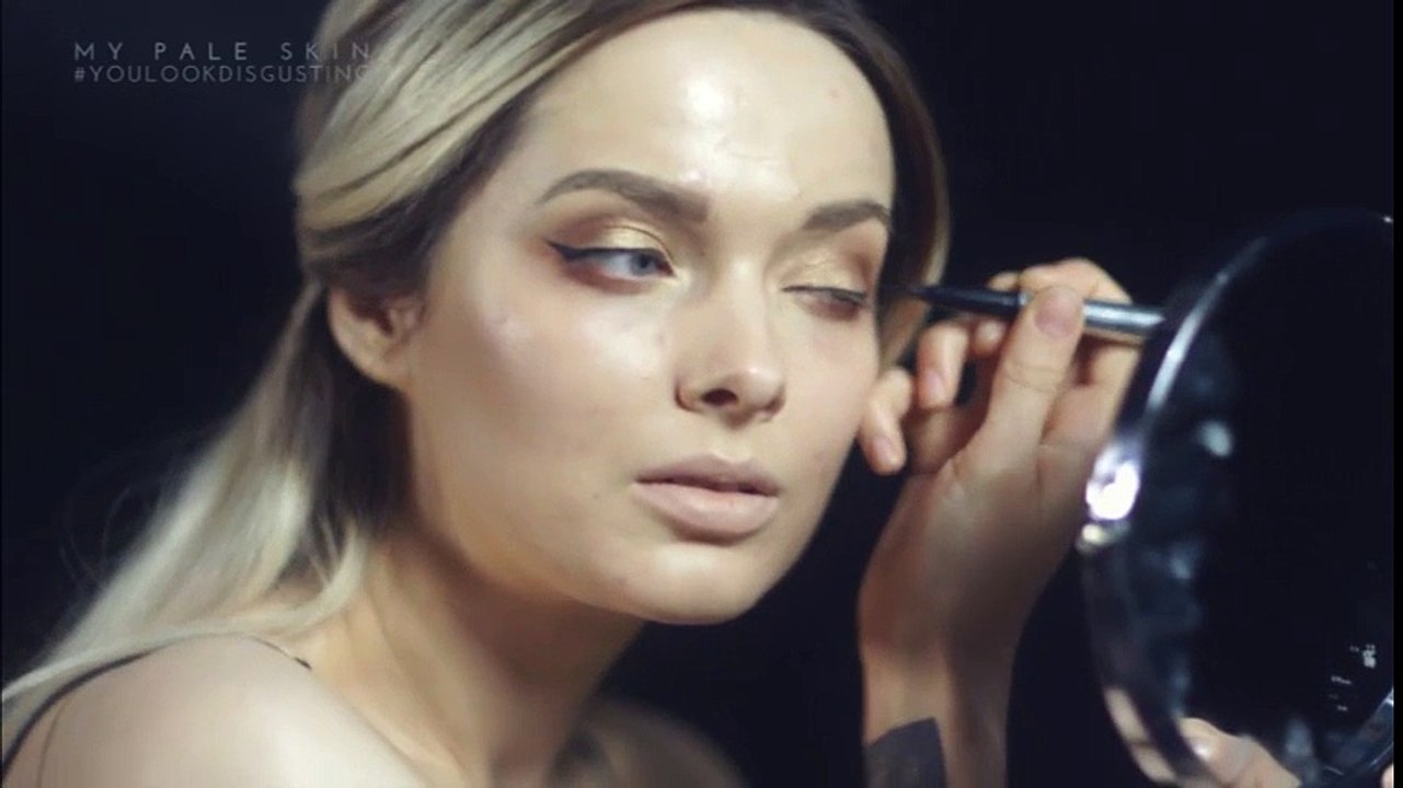 Sự khác biệt kinh hoàng trước và sau khi trang điểm