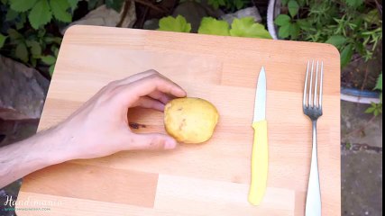 Mẹo chống dính vỉ nướng với khoai tây sống