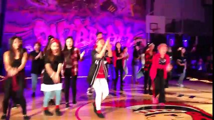 cụ già 60 tuổi nhảy hiphop