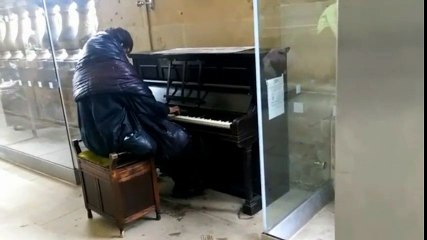 Homeless man in Newcastle plays Beethoven on piano