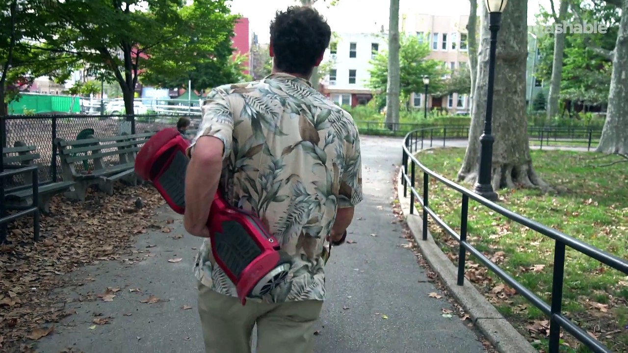 Promener son chien en Hoverboard... FAIL