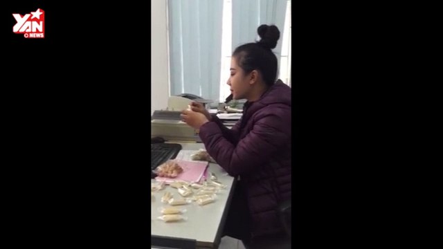 vừa ăn kẹo vừa hát