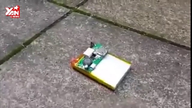Poking a phone battery with a knife results in explosion