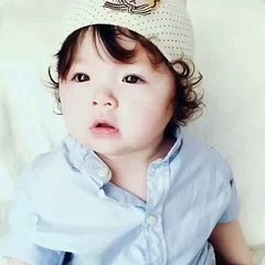 Con gái Elly Trần 2