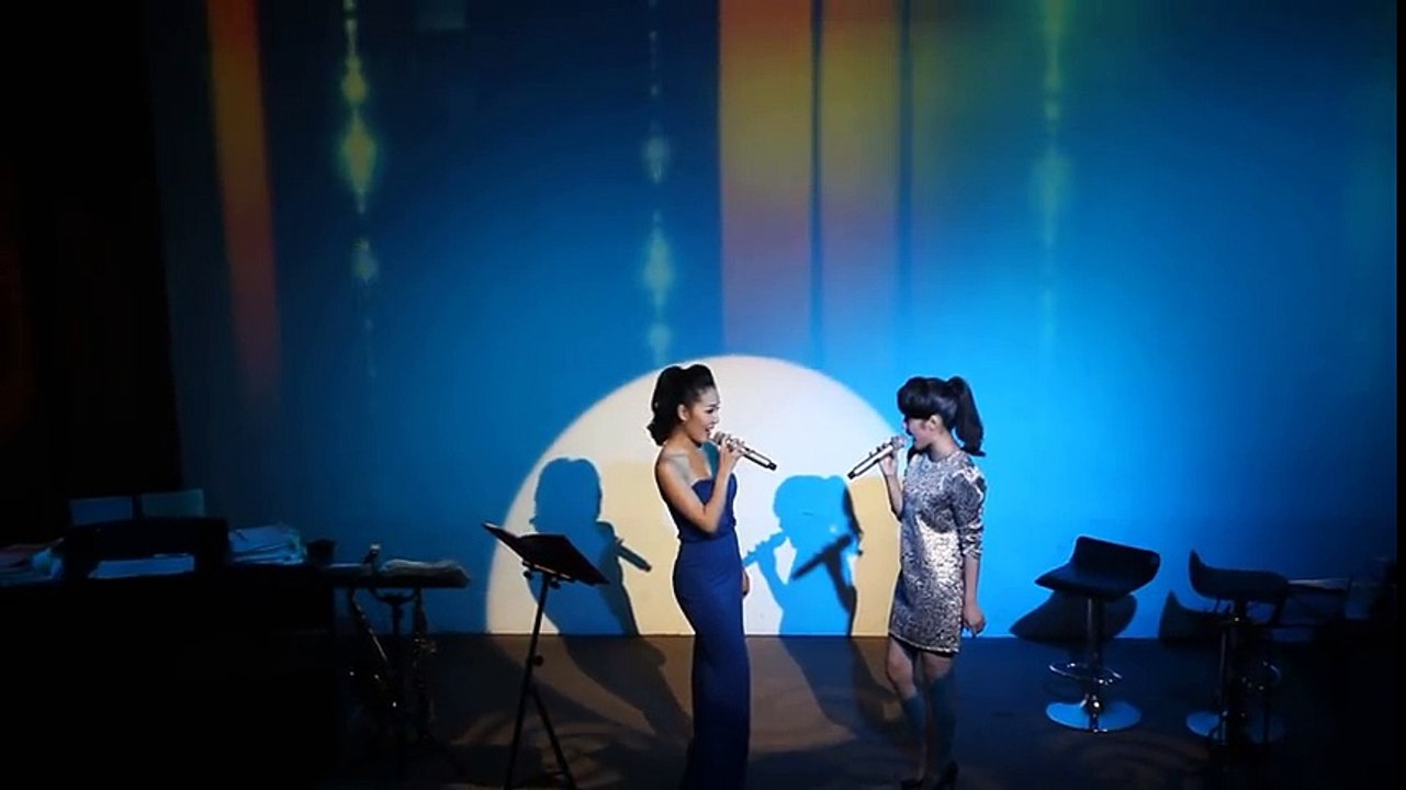 Em Trong Mắt Tôi-Phương Linh,Phương Ly