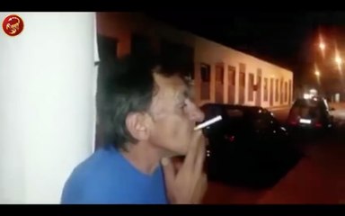 Quand un payou bourré veut allumer sa clope ! lol
