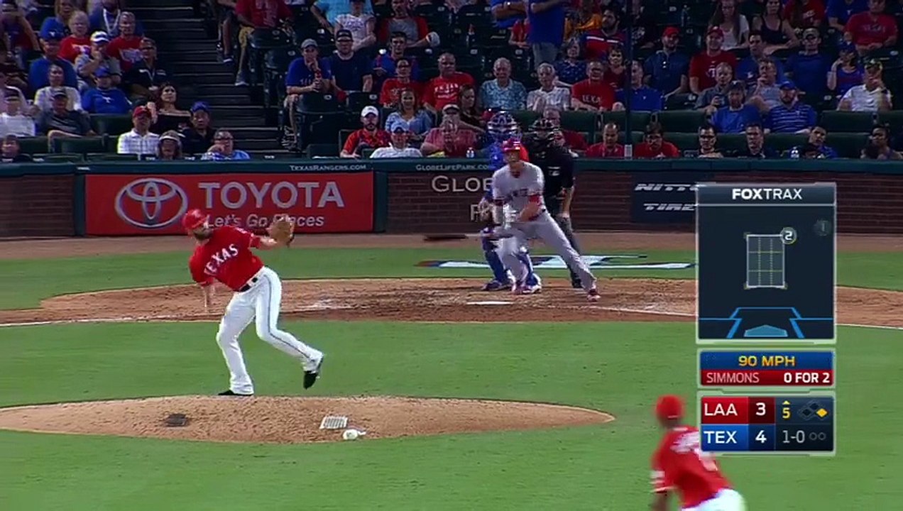 video drole : Nick Martinez a un réflexe de fou au baseball