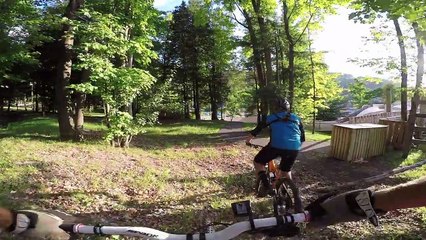 video drole : descente en VTT dans un toboggan asséché