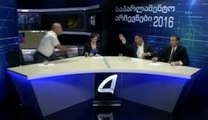 En Géorgie, deux hommes politiques se battent lors d'une émission de télé