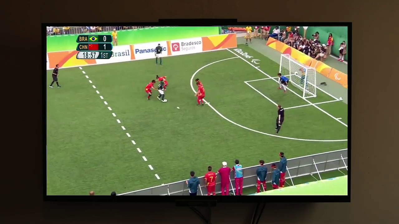 Quand tu te rends compte que les footballeurs aveugles jouent mieux que les valides