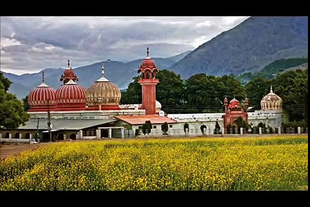 TOP 10 Beautiful Mosques In Pakistan Historical Masjid 2017