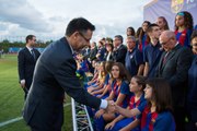 BEHIND THE SCENES – The oficial photos from the FCB Academy presentation