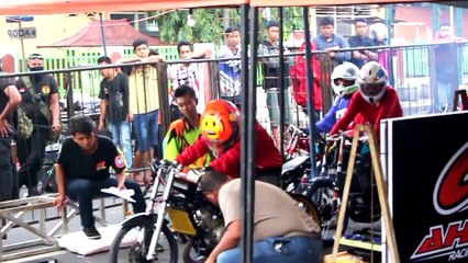 dragbike Joki cewe, Cantik bawa ninja 155cc Frame standart