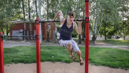 Полотенце на турнике. Обучалка по Workout 10