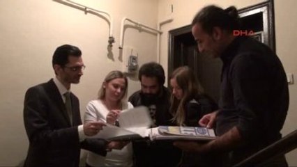 İzmit'te Belediye 'Rahsatı Yok' Diye Yerel Gazeteyi Mühürledi