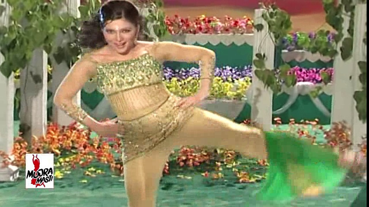 KHUSHBOO MUJRA - KEHNDE NE NAINA - PAKISTANI MUJRA DANCE
