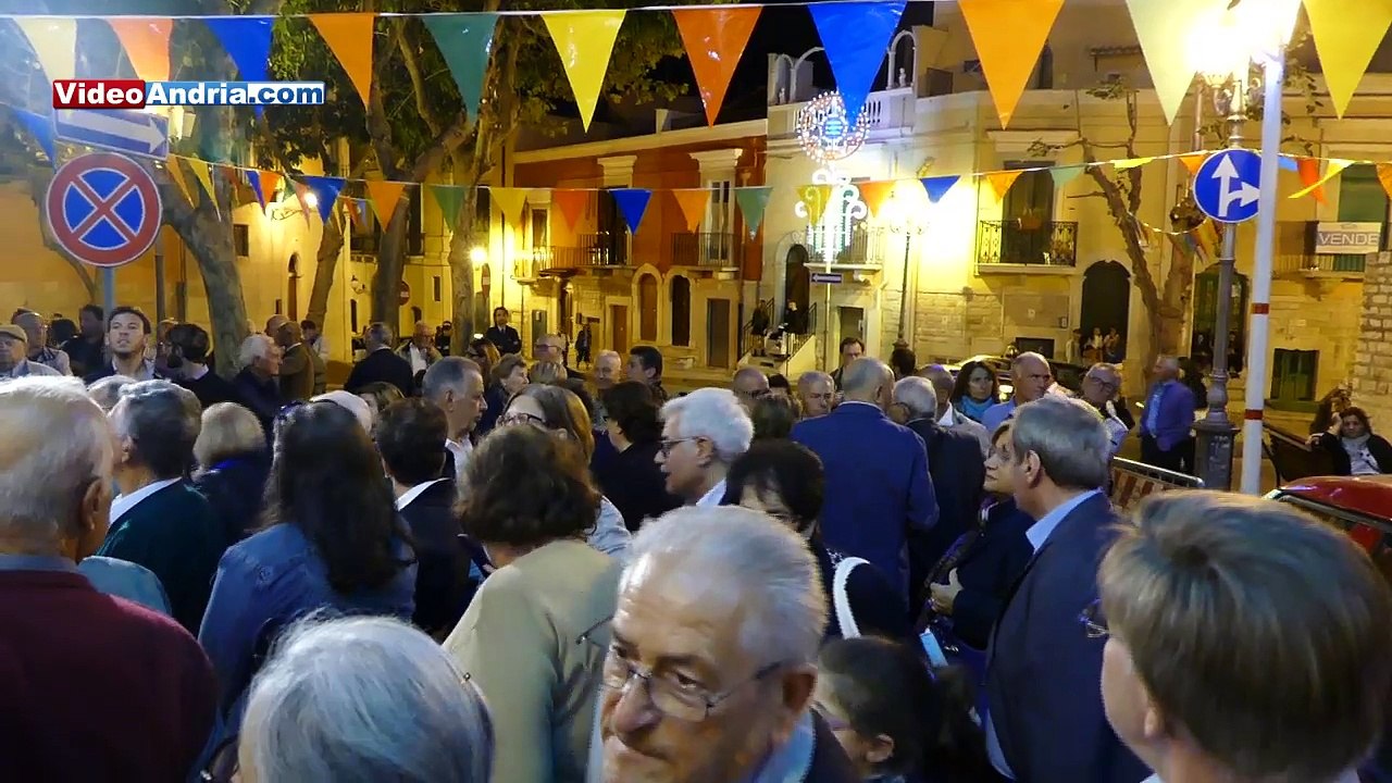 Andria: intitolato un largo a don Riccardo Zingaro, presenti il Sindaco e il Vescovo