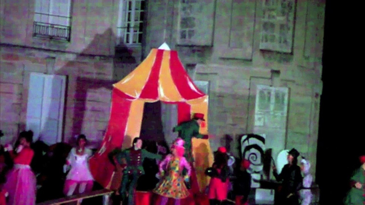 henonville son et lumiere pagaille au pays des merveilles