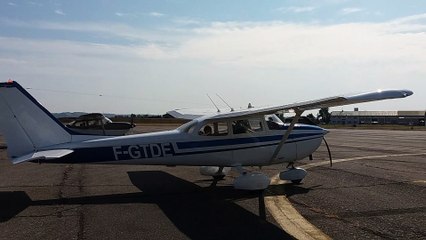 Des enfants du Mirail font leur baptême de l'air à Toulouse-Francazal
