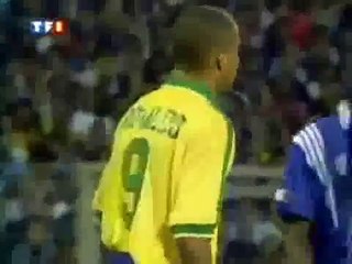 افضل|هدف| Roberto Carlos Best Goal 1997