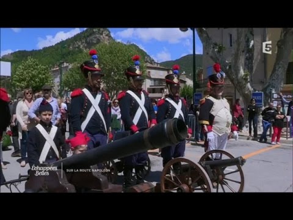 Sur la route Napoléon - Echappées belles