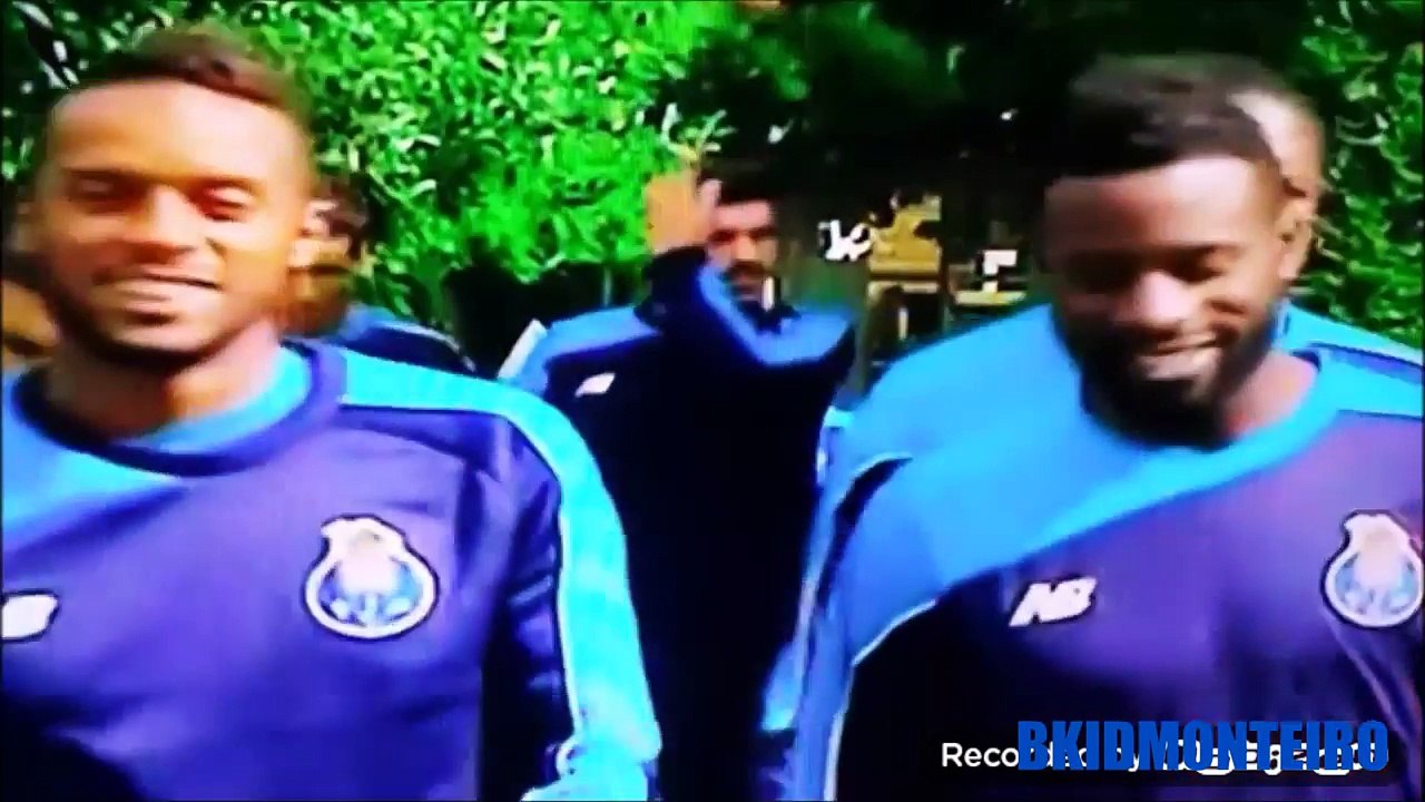 Jornalista Pedro Pinto TVI 2015 troca o nome de Julen Lopetegui pela terceira vez Lopetoqui